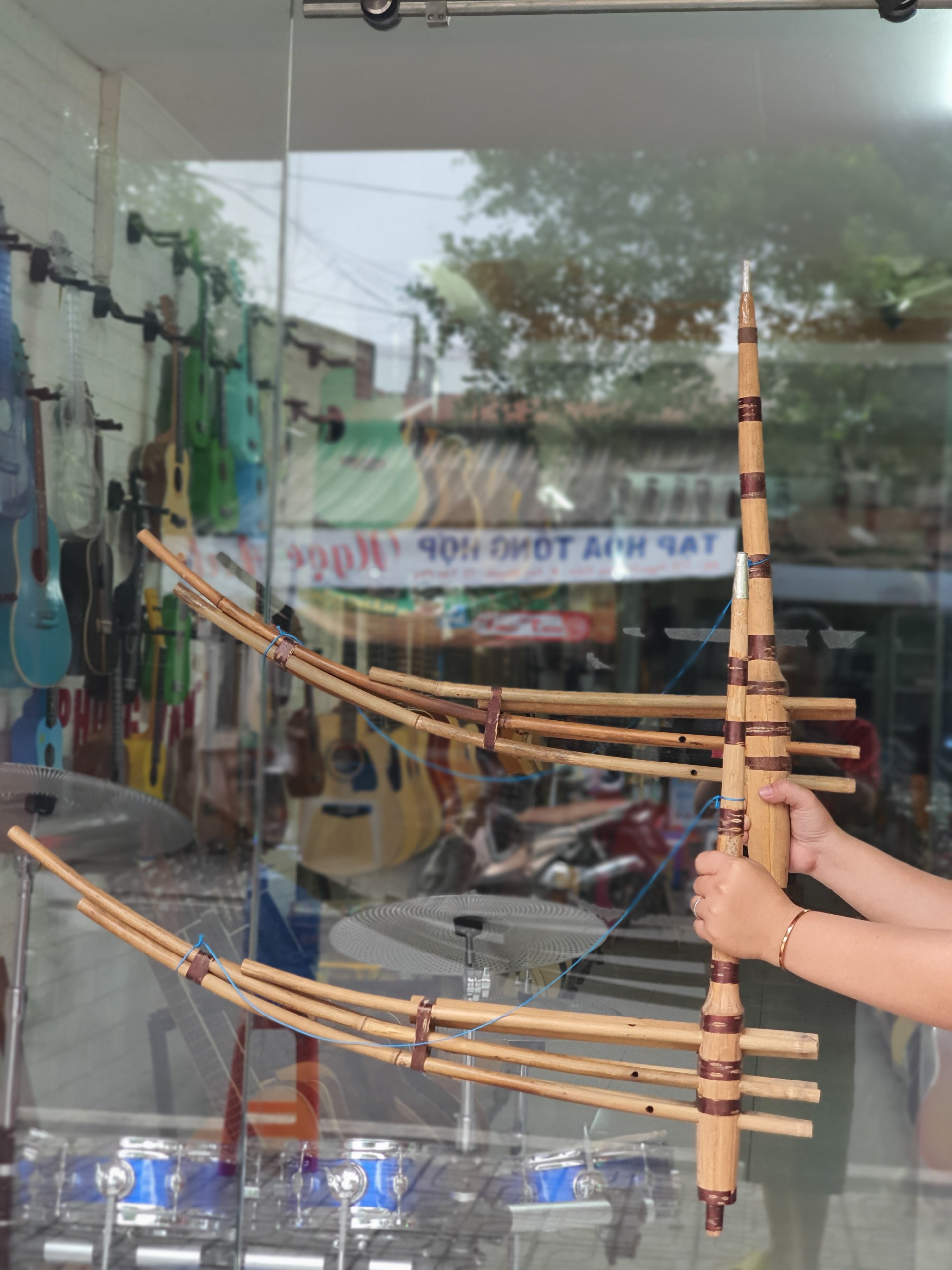 Khèn Mông Dân tộc