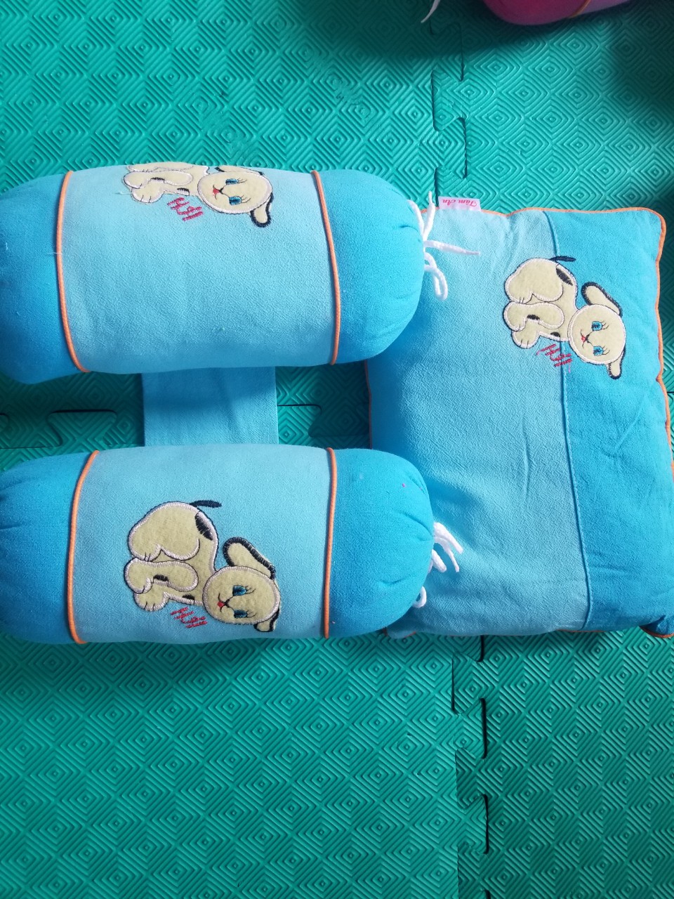 Bộ gối chặn bông sơ sinh kèm vỏ gối