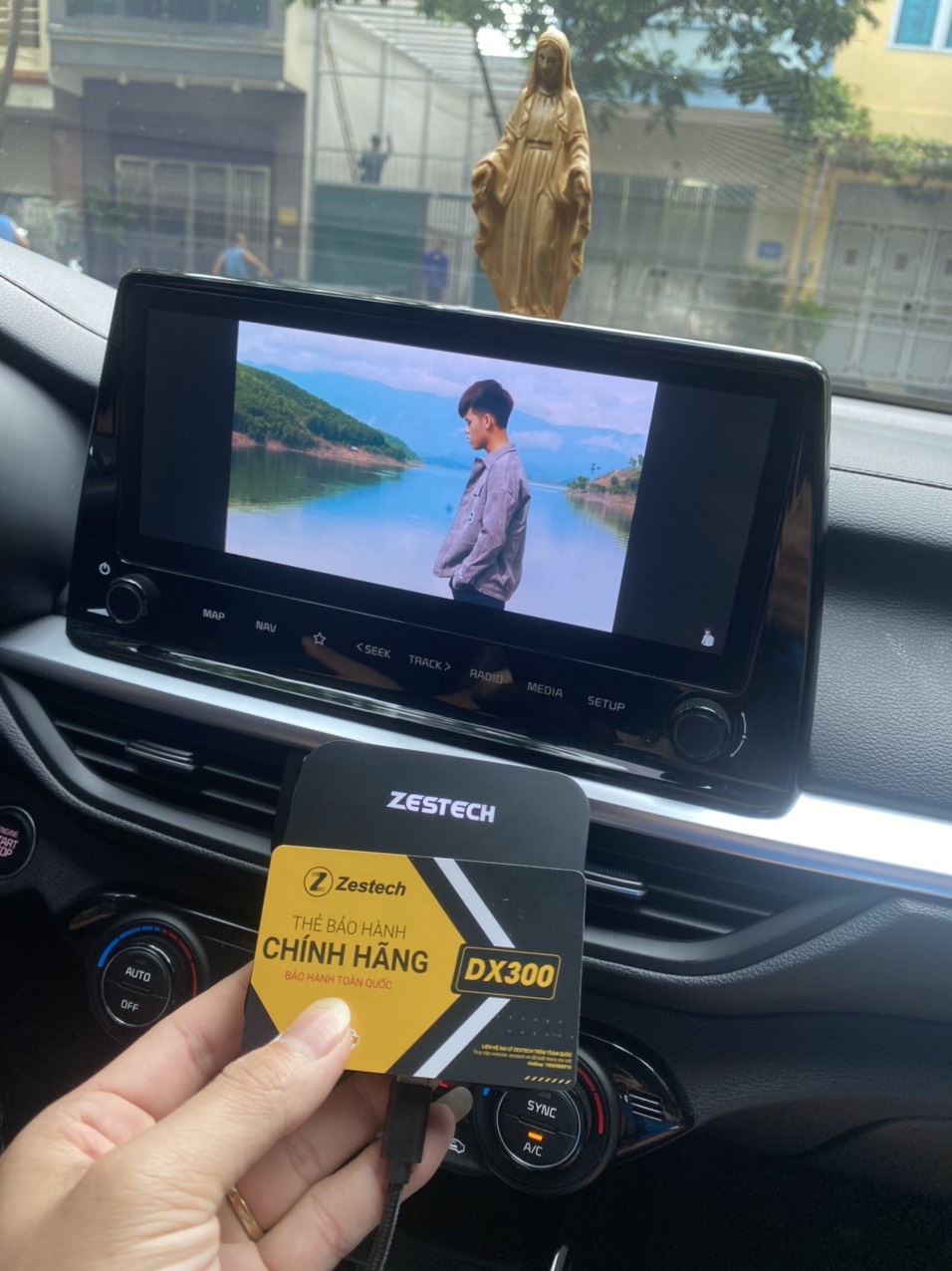 Android box Zestech DX300 [ Tặng Camera Hành Trình ] Chính Hãng Dành Cho Ô Tô