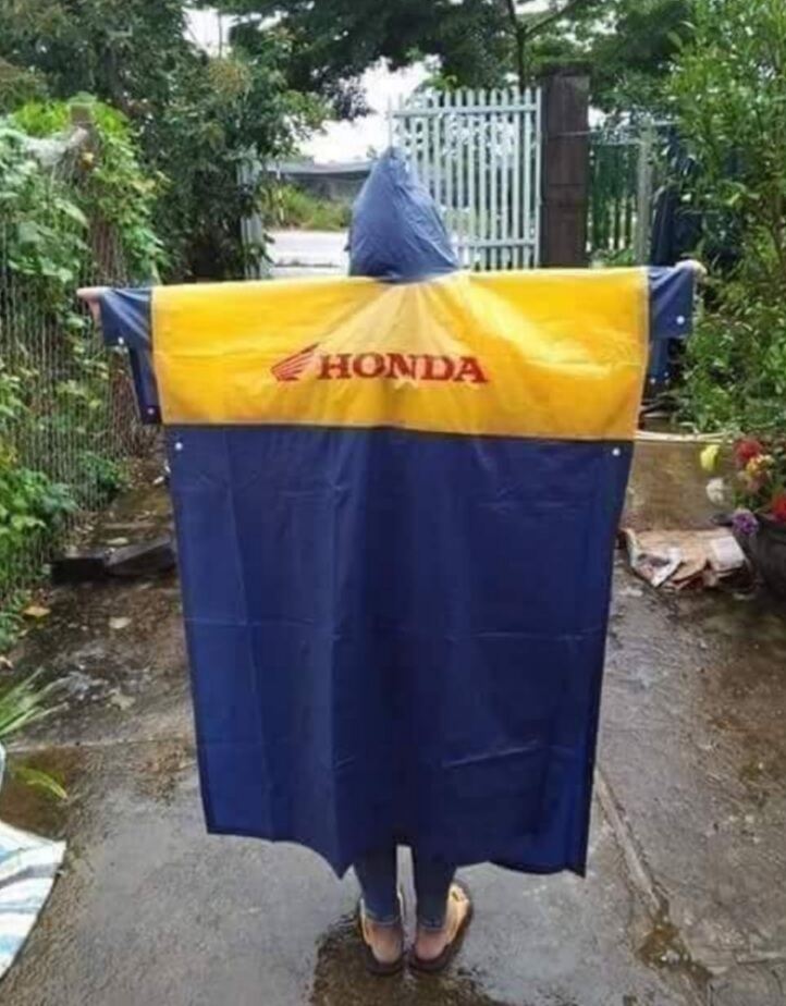 Áo mưa Honda, cánh dơi