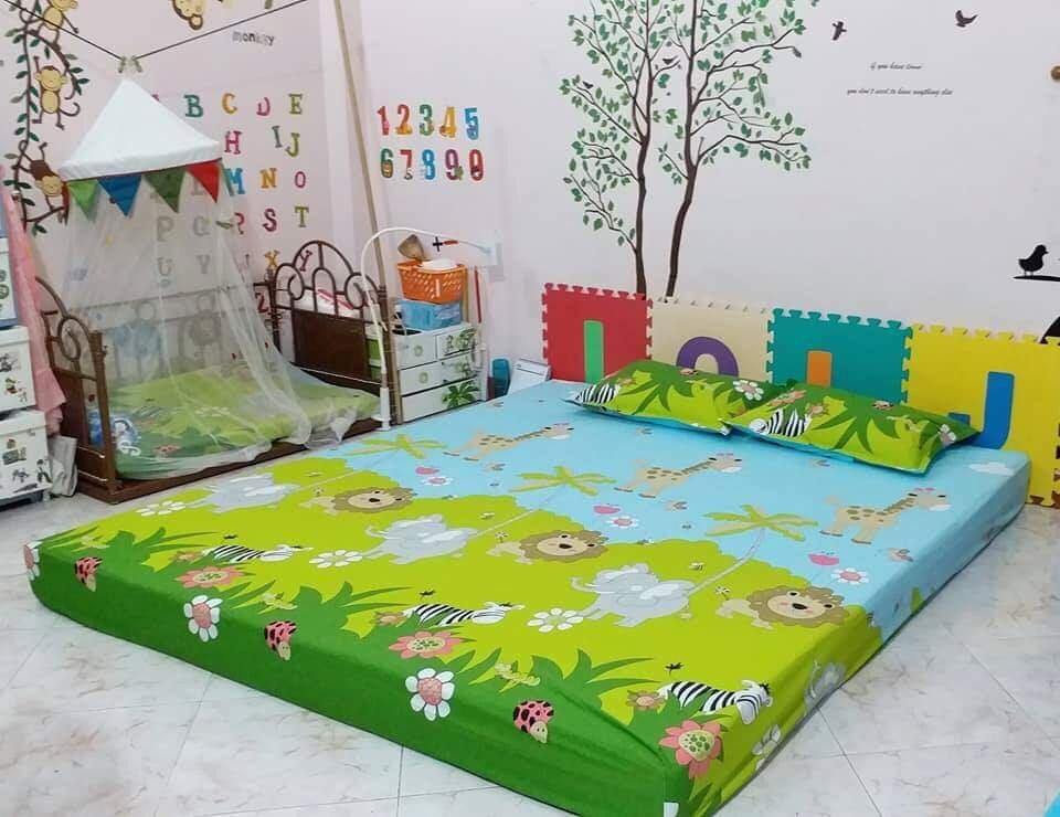 Ga chống thấm Goodmama 100% cotton kích thước 1m8x 2mx10cm, 2 vỏ gối nằm 50x70cm và 1 vỏ gối ôm 35x100cm