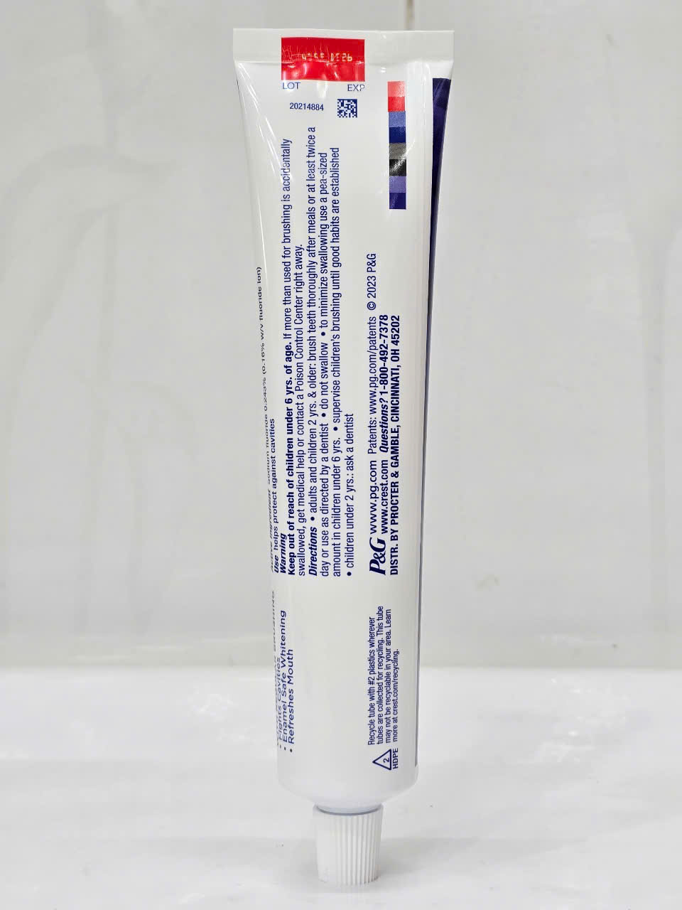 Kem Đánh Răng Crest 3D White Advanced Whitening Triple 147g USA