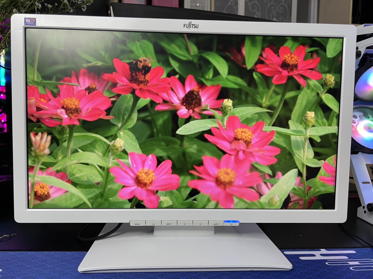 Màn hình LCD Fujitsu 22" E22T-7(DVI/VGA/HDMI)
