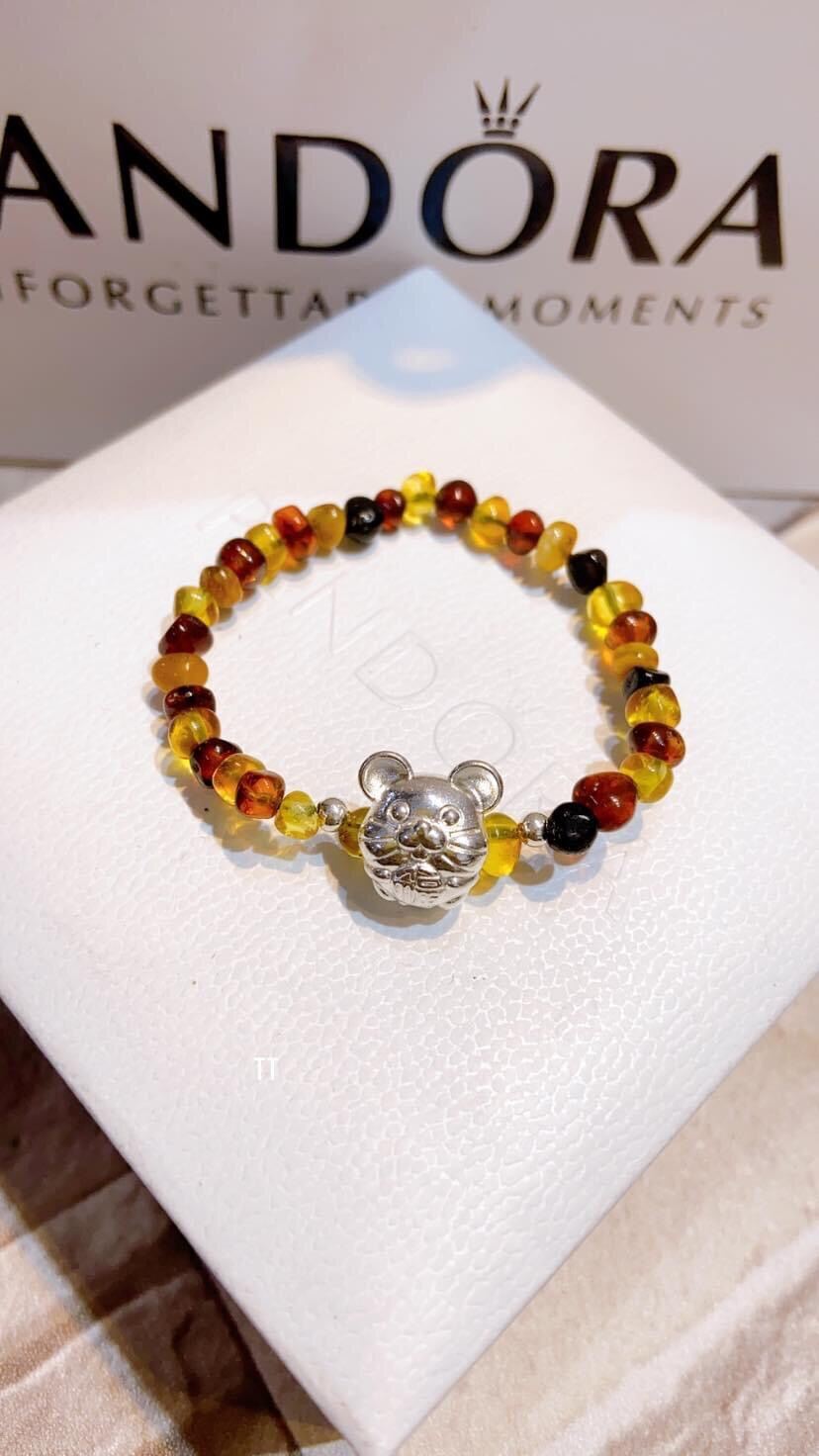 Vòng tay hổ phách mix charm 12 con giáp, hổ phách bala,vòng tay hổ phách tự nhiên cho bé