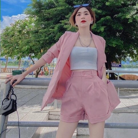 Set áo khoác vest và quần short hồng