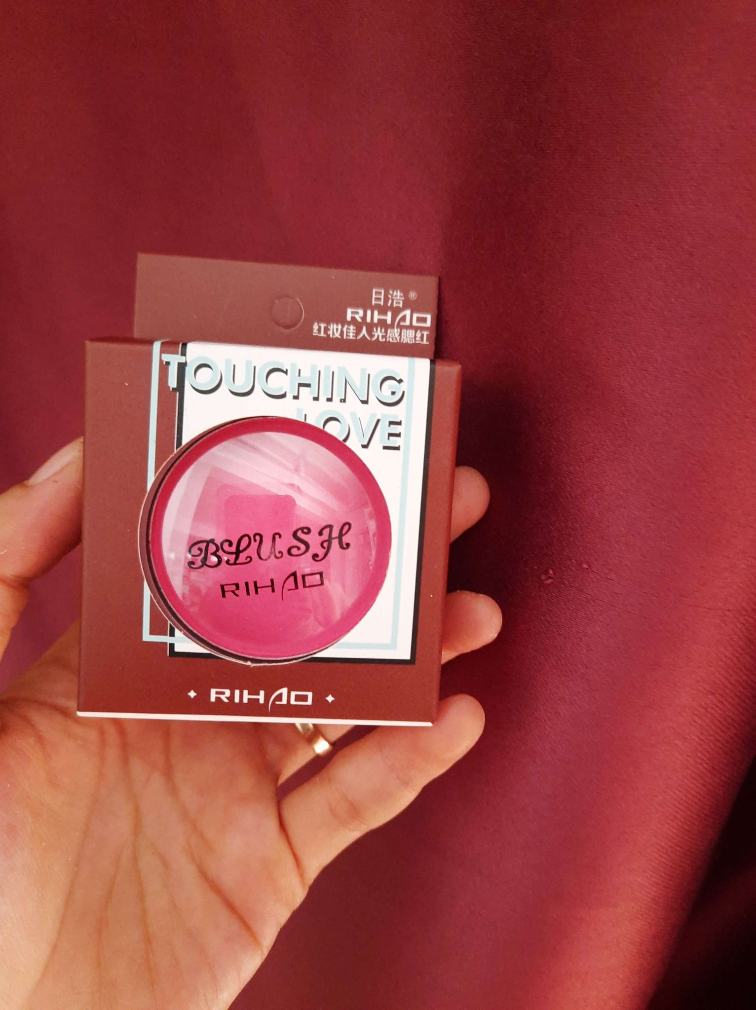 [HCM]Phấn Má Hồng Touching Love có cọ và gương