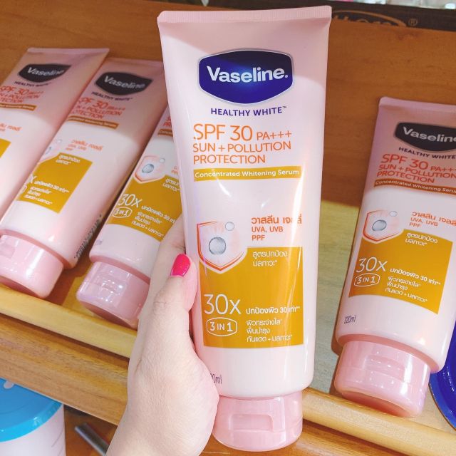Dưỡng thể Vaseline 30x SPF 30++ 180ml thái lan