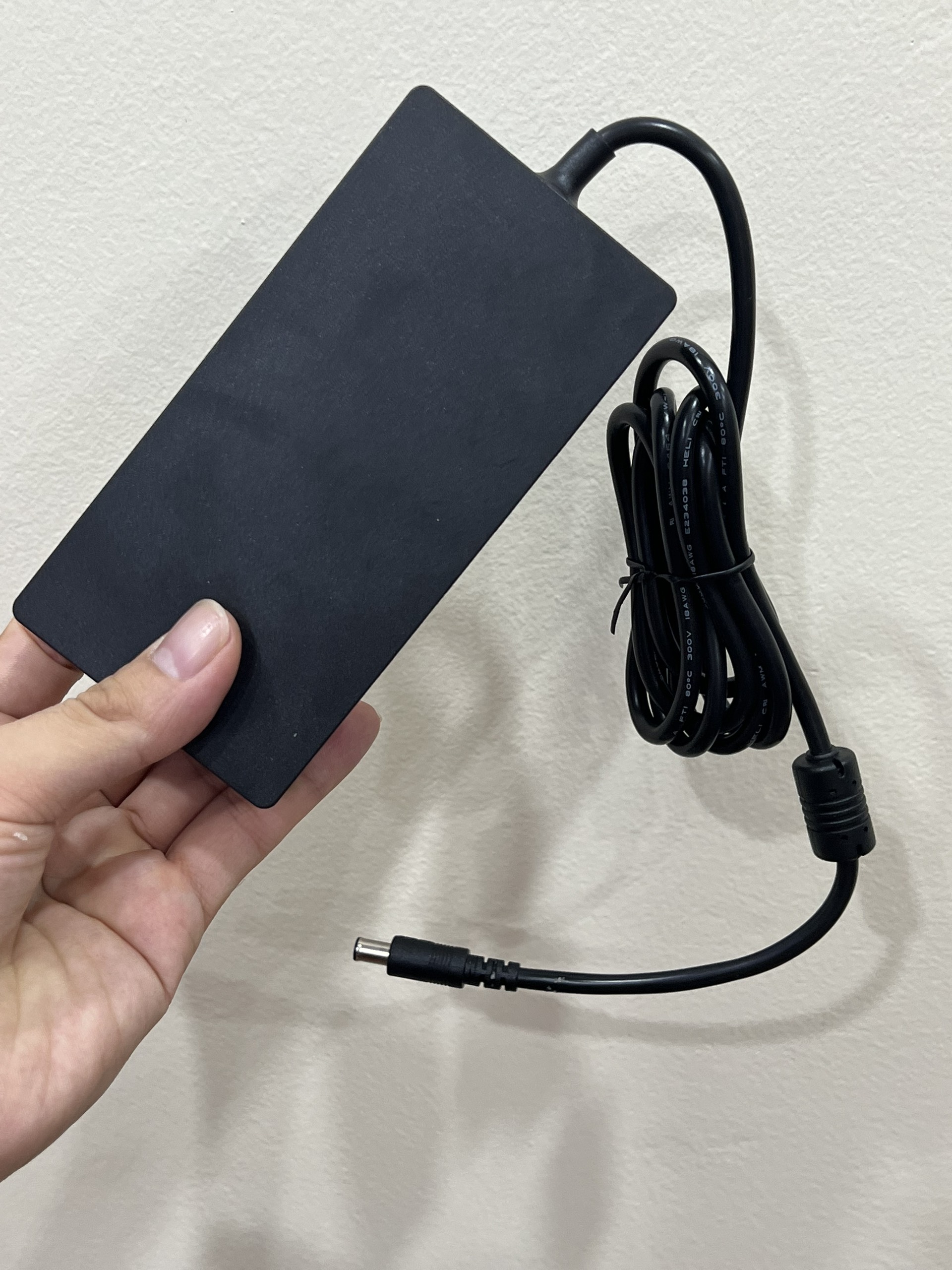 ADAPTOR- NGUỒN TIVI SONY 19.5V 5.2A