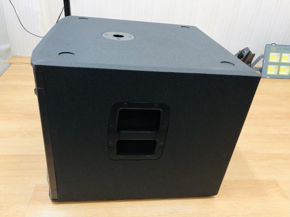 Loa Bosa XR618A
