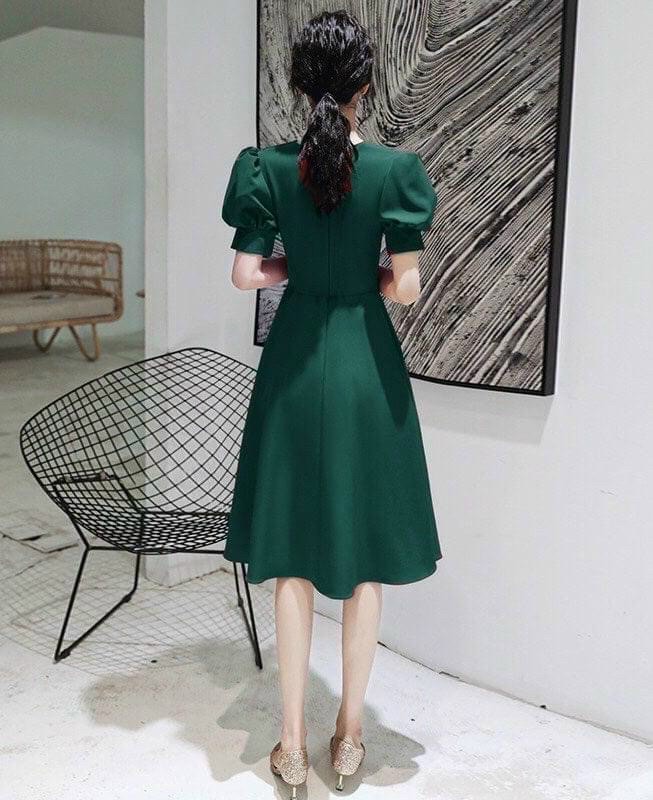 Đầm nút nhí 2 màu
