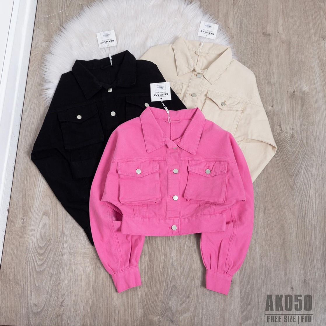 [HCM]ÁO KHOÁC KAKI NỮ TÚI HỘP MẪU MỚI PHONG CÁCH THỜI TRANG THỎ TÂY SHOP94 MS99