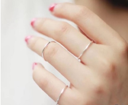 Nhẫn trơn bạc ta
