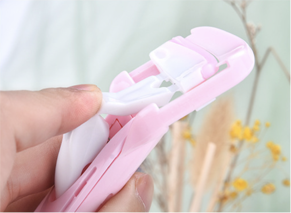 Dụng cụ bấm mi kẹp cong mi Malian