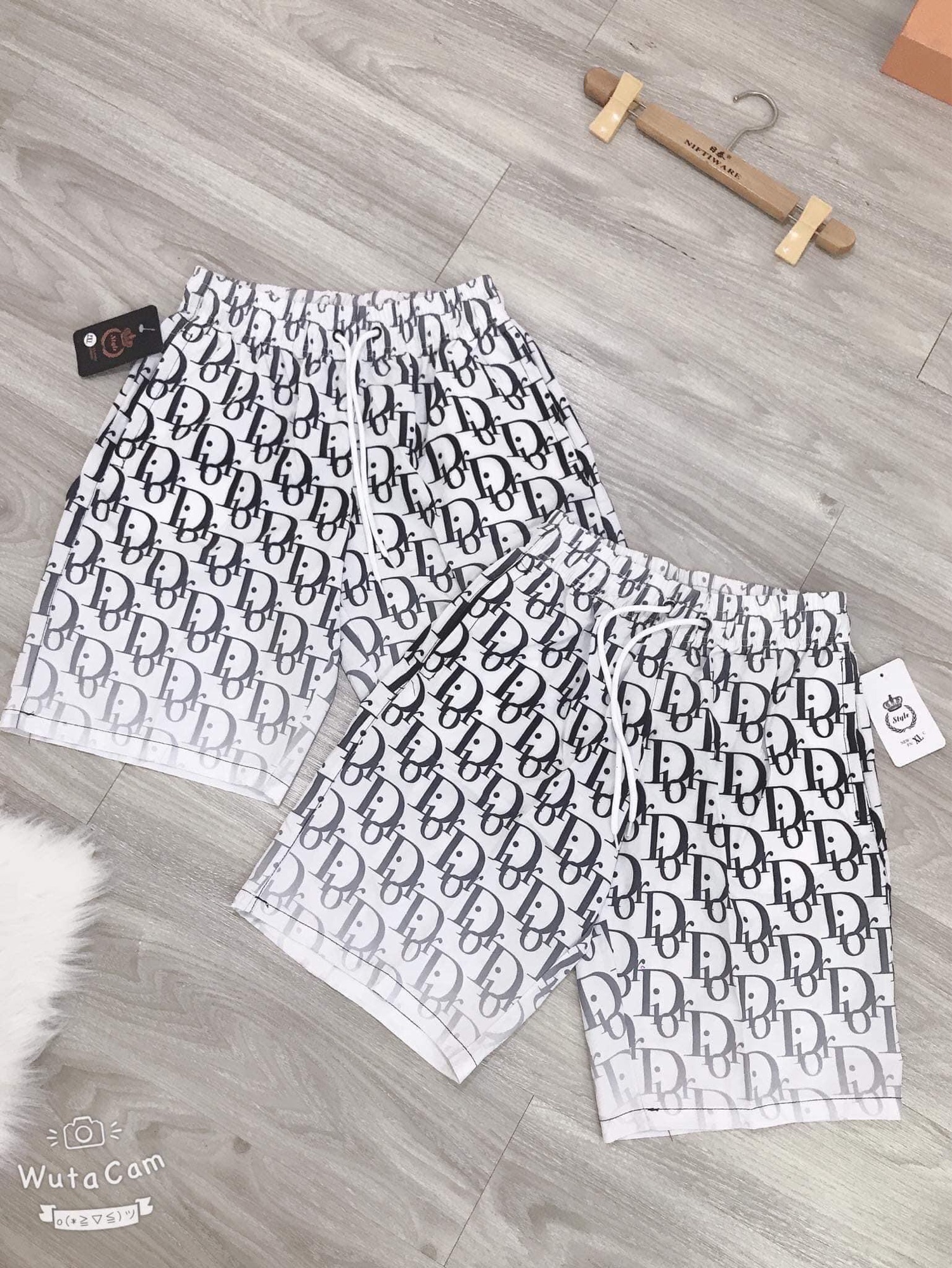 Quần Dior nam hot hit