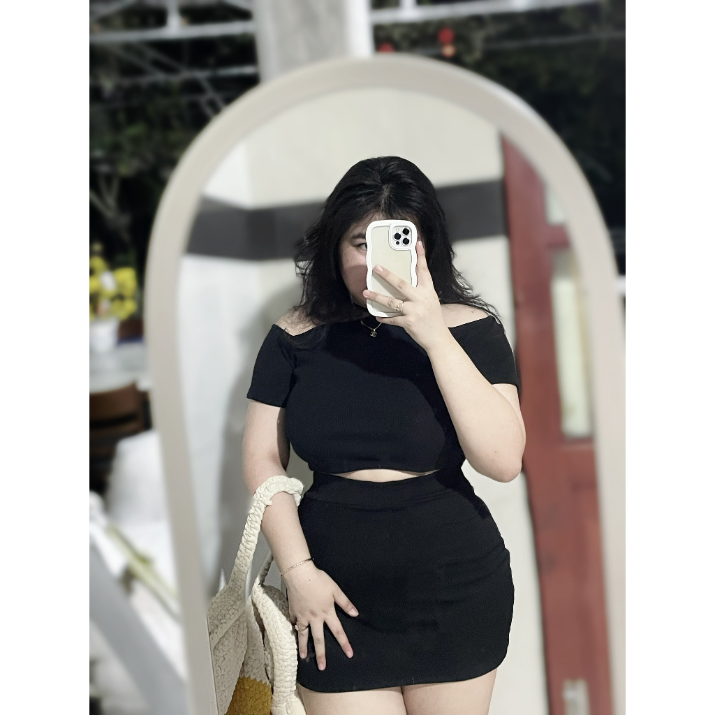 Áo đen yếm lá cột dây form croptop nữ bigsize