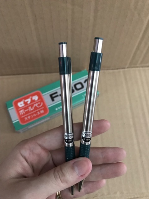 Bút Bi Bấm Văn Phòng Zebra F301 0.7Mm