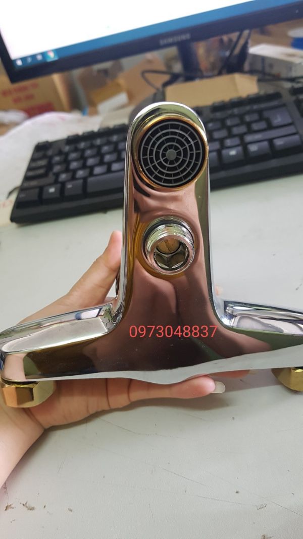 Củ sen tắm nóng lạnh JODEN