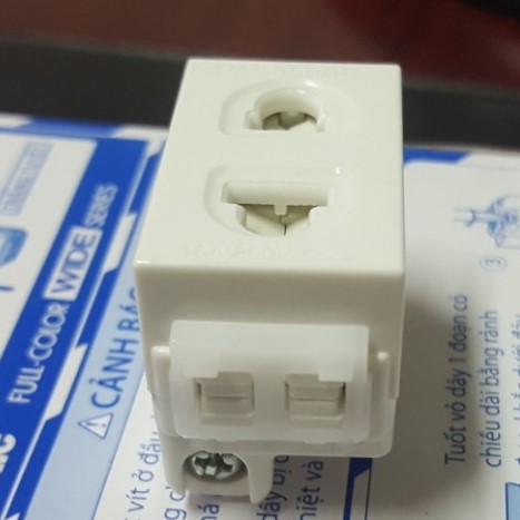 Ổ cắm đơn 2 chấu panasonic