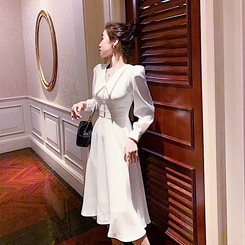 Đầm cổ vest nút bọc 2 màu