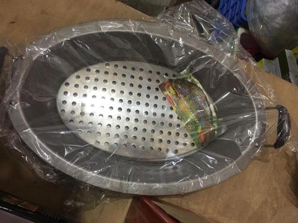 Khay Lẩu Cá Chép Om Dưa Bằng Inox (109A129)