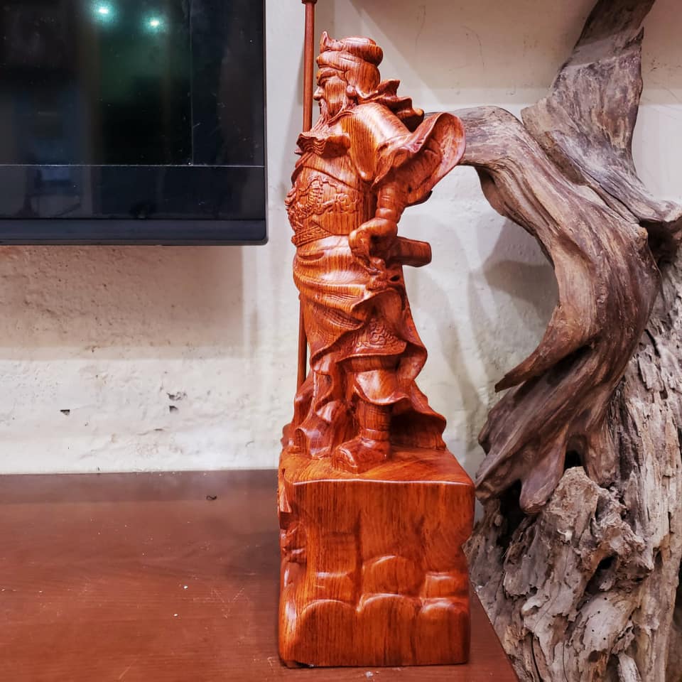 Tượng quan công gỗ hương cao 30 cm