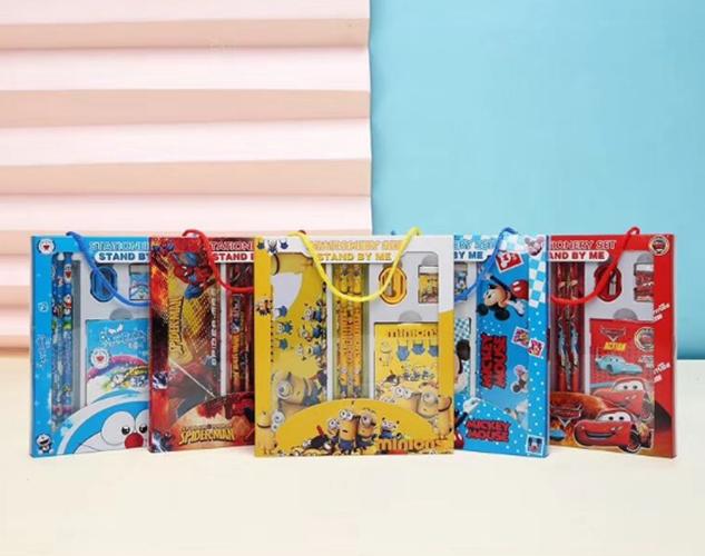 [HCM]Bộ dụng cụ học tập 7 món mèo Doraemon cho bé