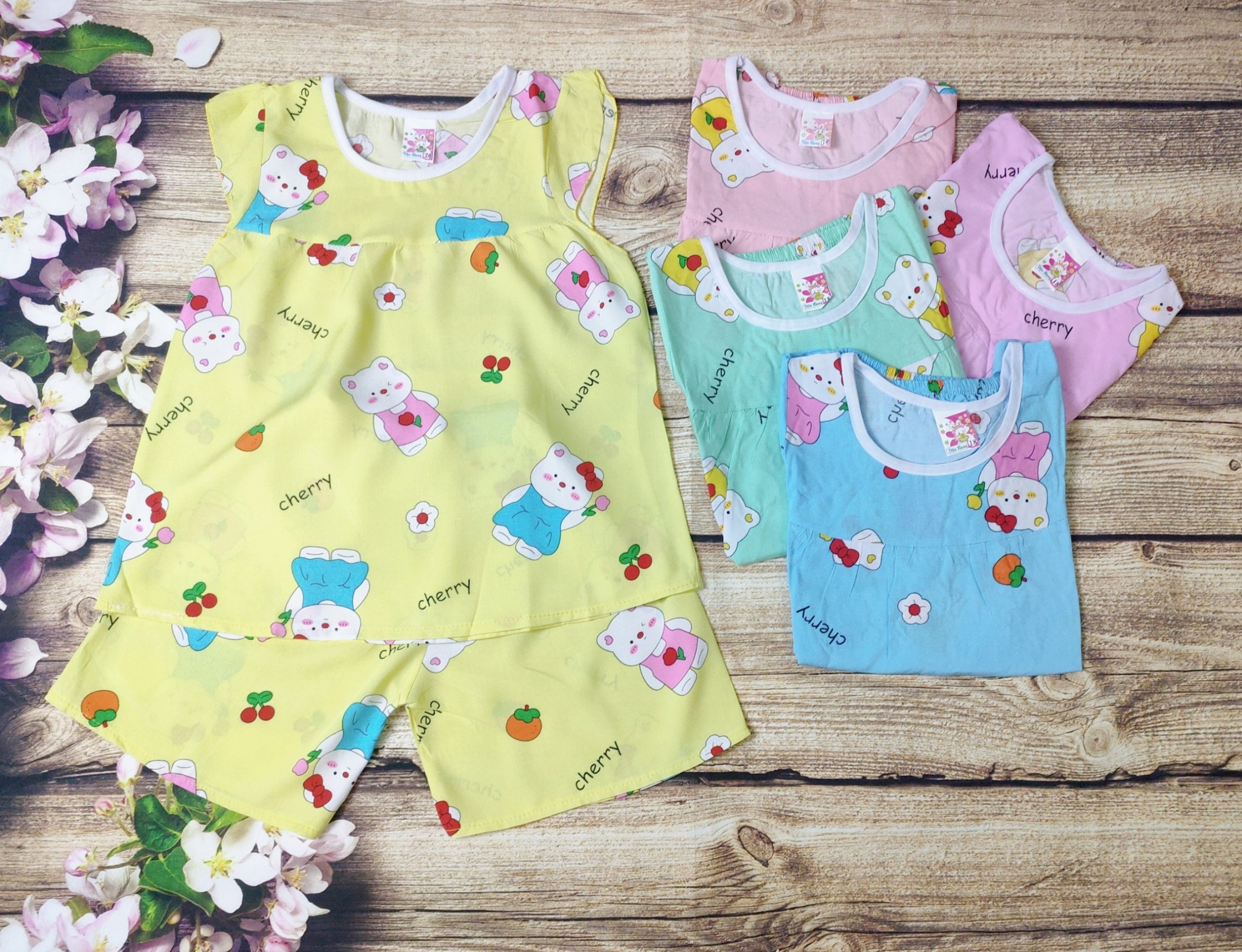 Đồ bộ tole cho bé gái từ 14-18kg (giao màu ngẫu nhiên)