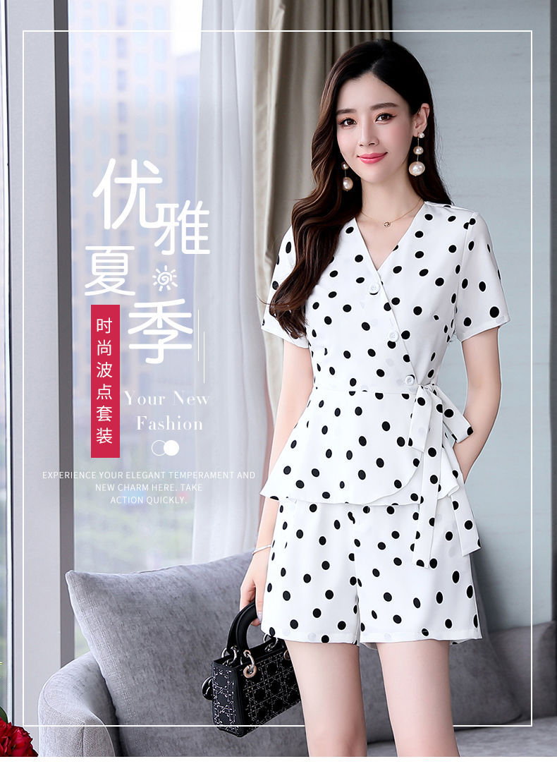 Bộ Quần Áo Lửng Đi Chơi Nữ Đẹp