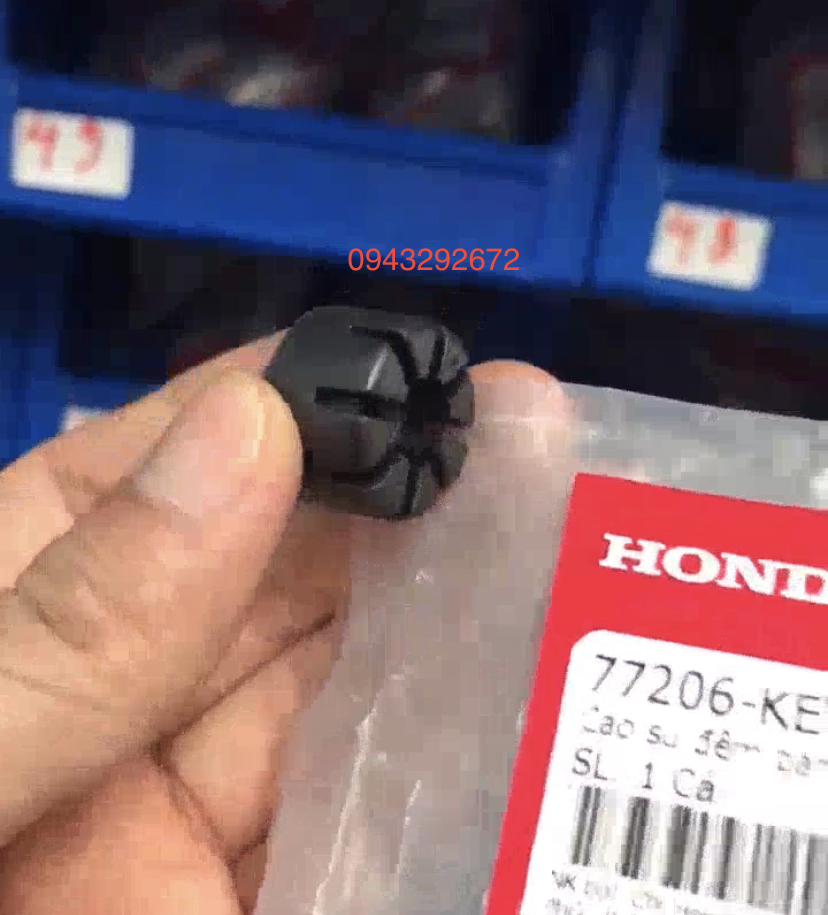Cao Su Bản Lề Yên Honda Dream, Future ( 77206KEV940 )