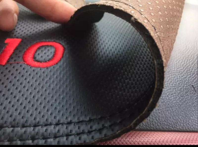 Thảm chống nắng taplo xe Hyundai i10 thảm da vân cacbon Cấu tạo 3 lớp da dày dặn - Cách nhiệt, chống nắng, chống thấm nước -Dễ dàng vệ sinh - phân phối bởi Phụ Kên Ô Tô Độc Lạ