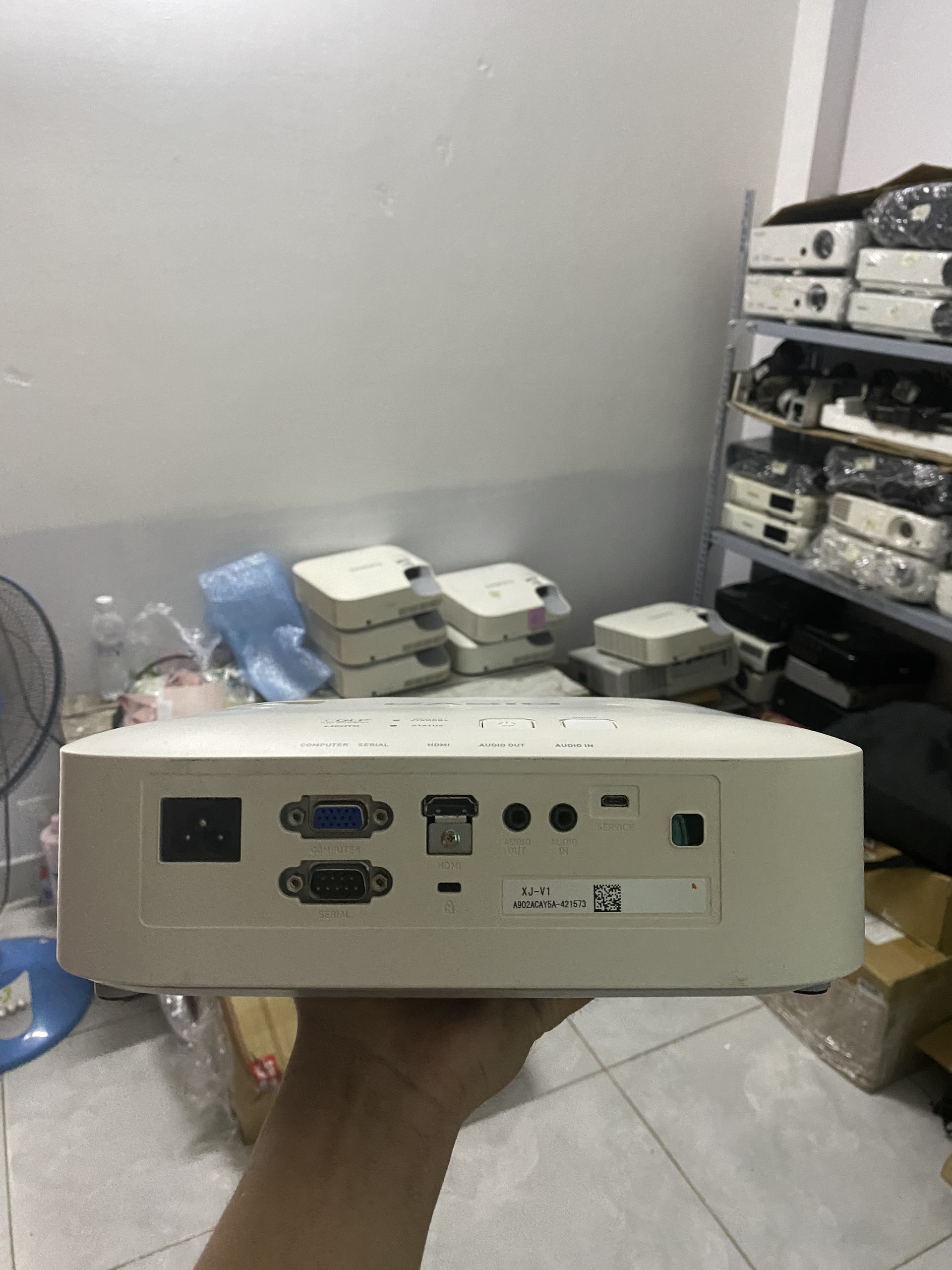 Máy chiếu LED Casio Nhật XJ-V1 bảo hành bóng đèn 3 năm