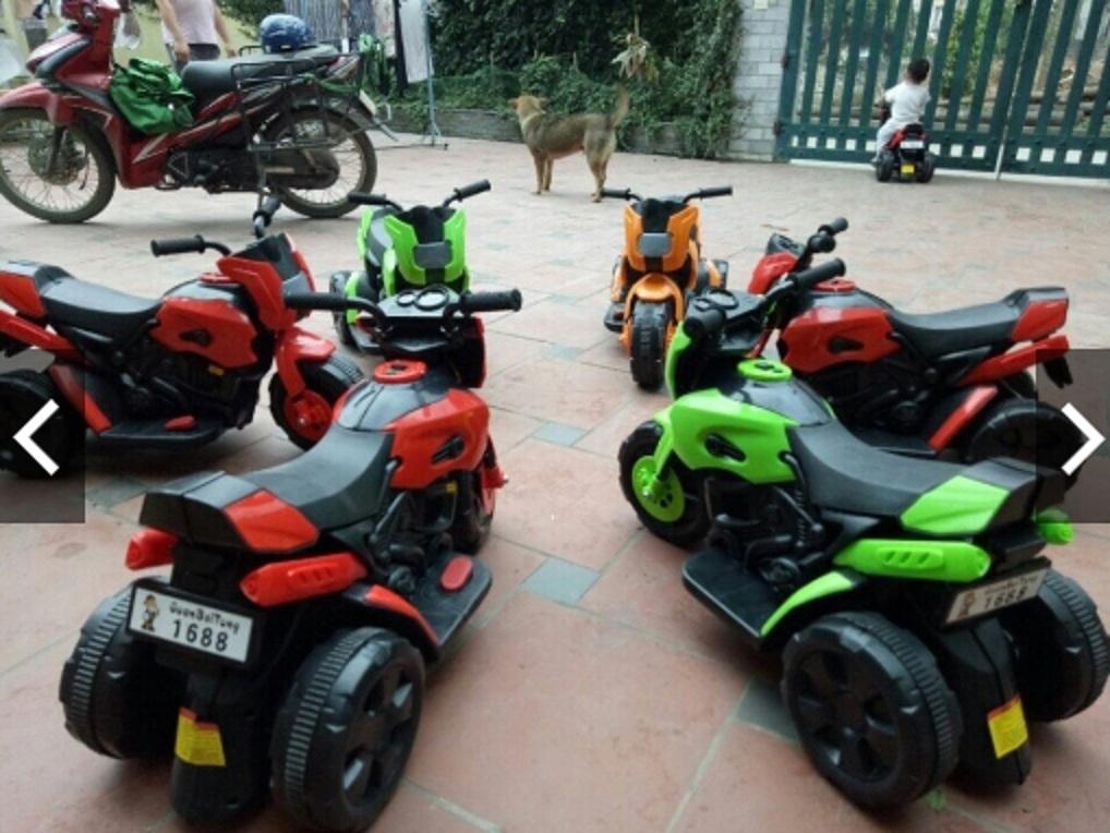 XE MÁY ĐIỆN CHO C BÉ 1688 MÀU CAM
