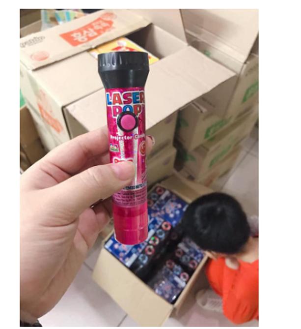 Kẹo đèn pin Laser Pop siêu hot hit lẻ 1 chiếc