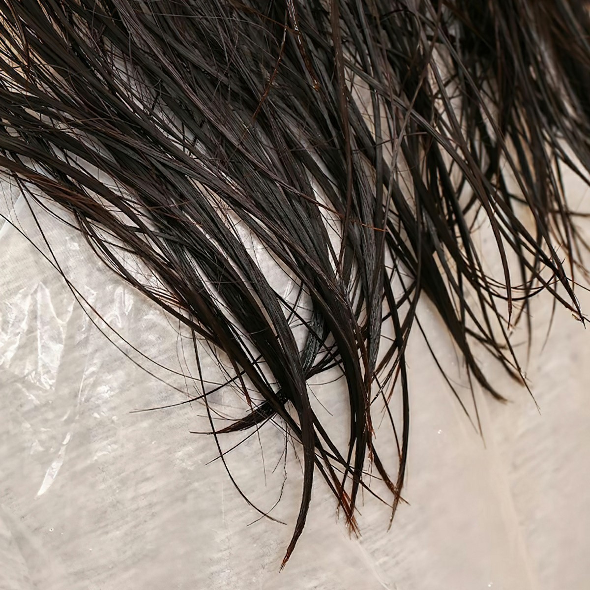 Improved version of thick nylon hair dyeing cape