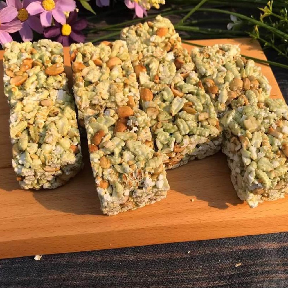 Bánh cốm đậu phộng lá dứa 400g Saigonfood