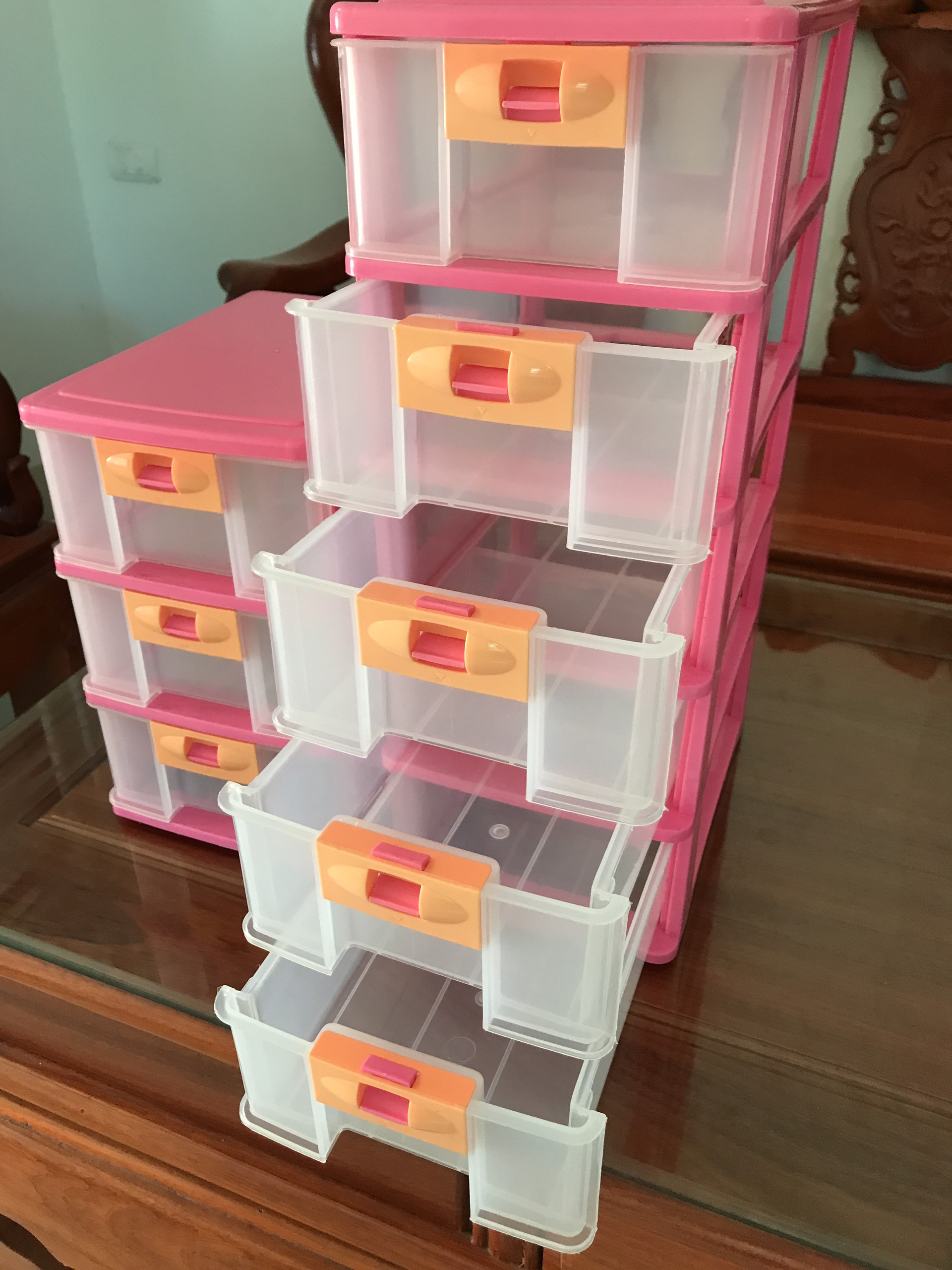 Tủ mini  có khóa chốt nhựa chắc chắn