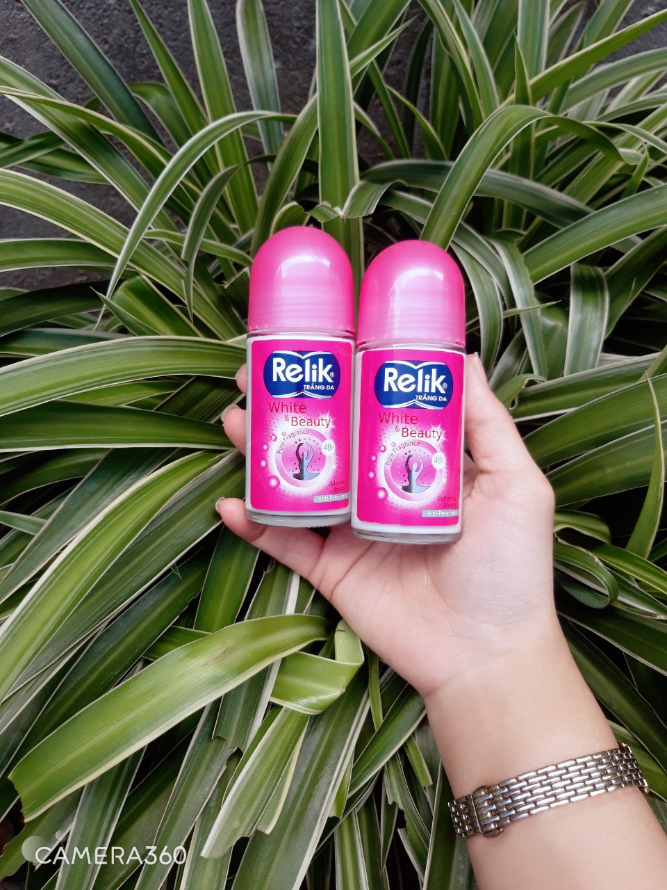 Lăn khử mùi Relik White and Beauty 50ml