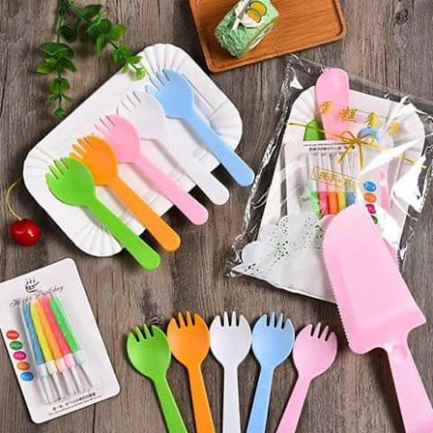 Thìa dĩa sinh nhật chữ nhật ( 10 cái )
