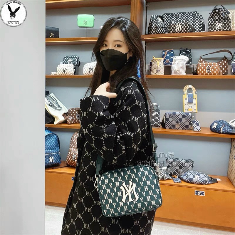 Túi đeo chéo nữ  dáng vuông  2 size
