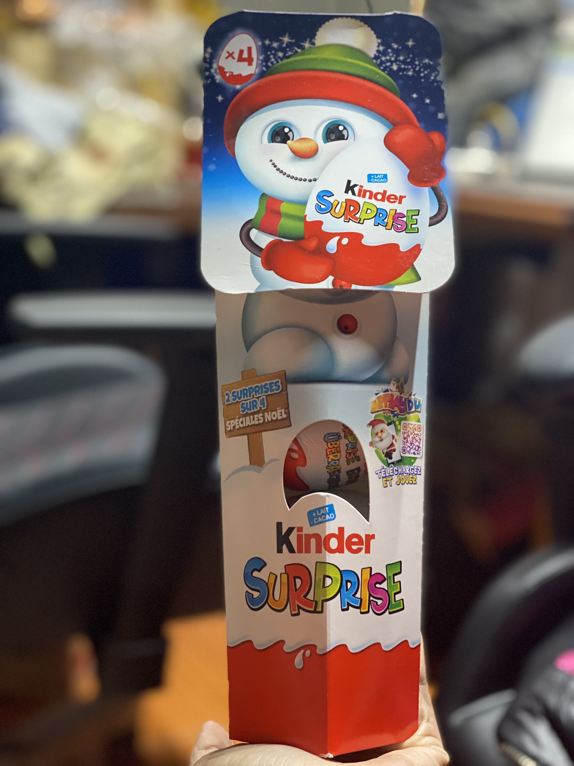 Trứng socola sữa Kinder hộp 4 quả- Pháp