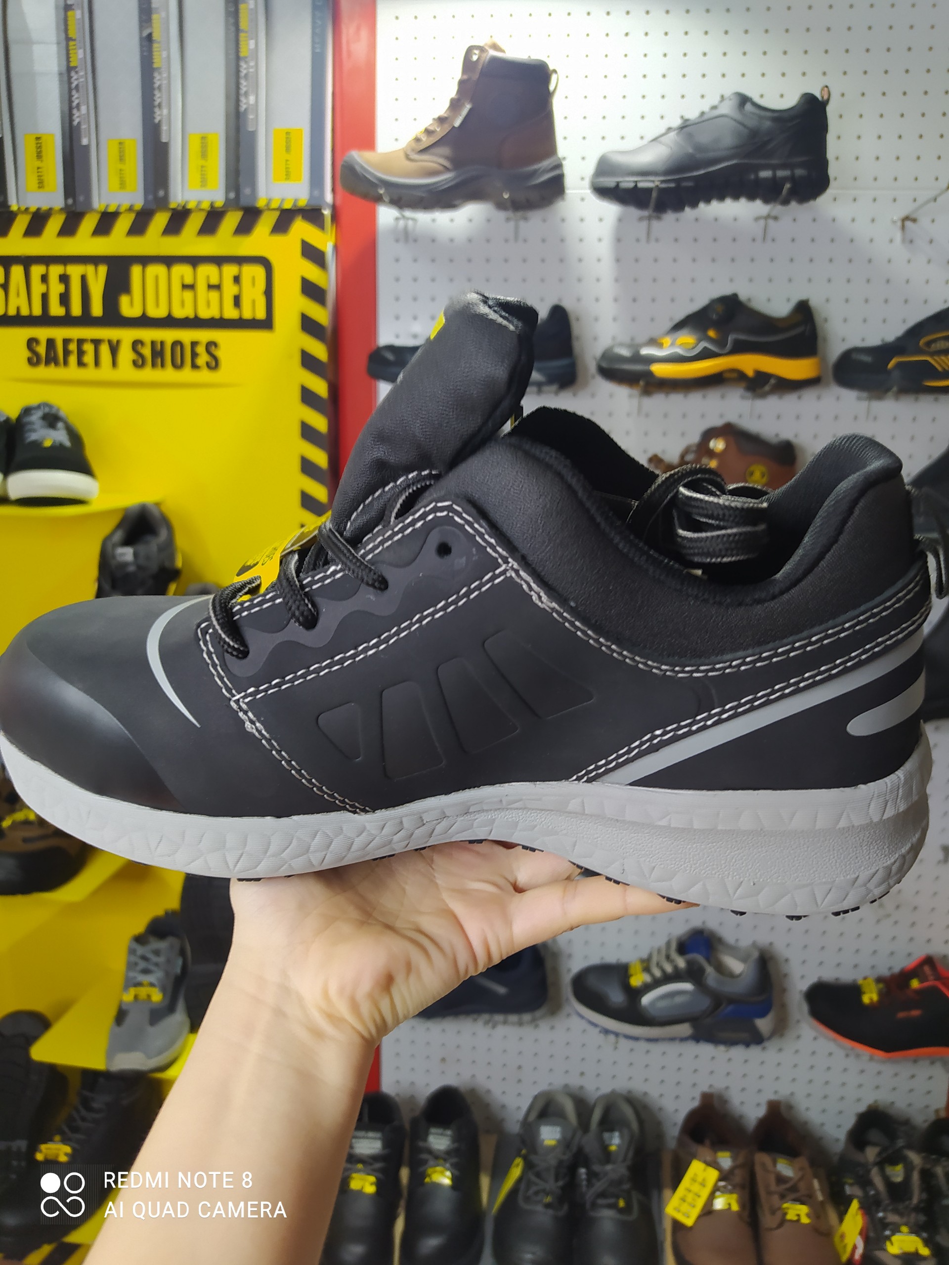 [HÀNG CHÍNH HÃNG]Giày bảo hộ Safety Jogger Rocket81 S1P