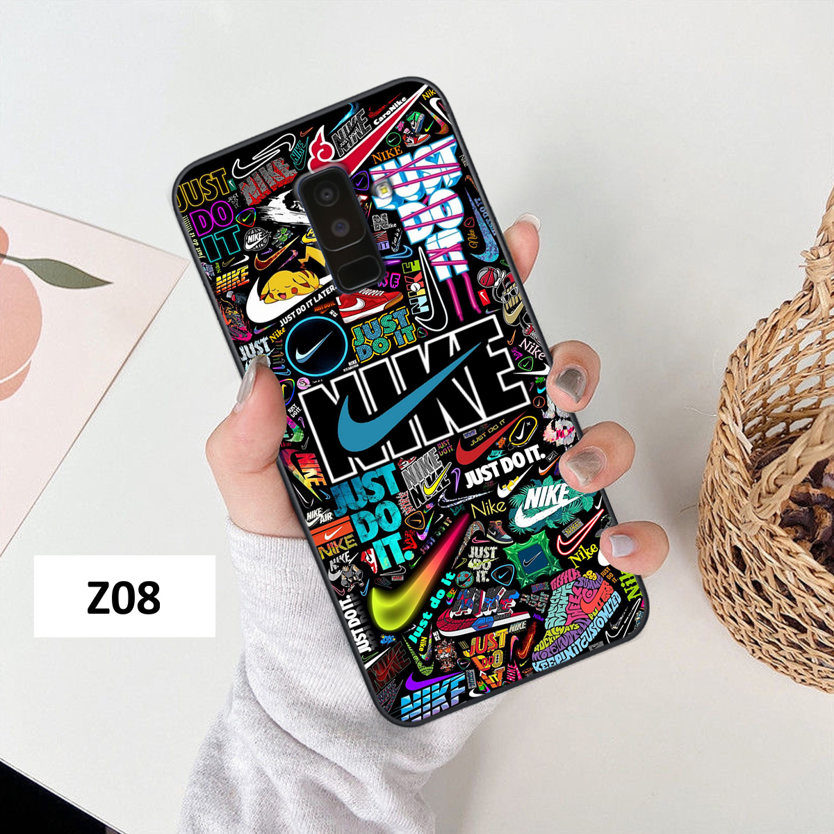 Ốp samsung j8 in hình thương hiệu lv, n.i.k.e cá tính, đẳng cấp