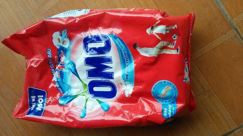 BỘT GIẶT OMO 800GR