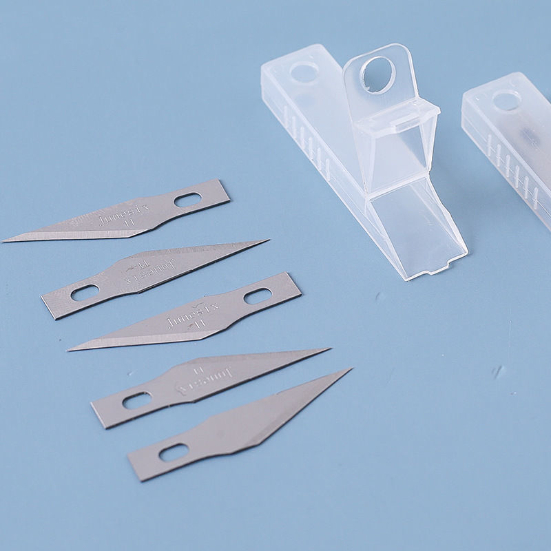 Silver handle knife sculpture (with 5 spare blades)