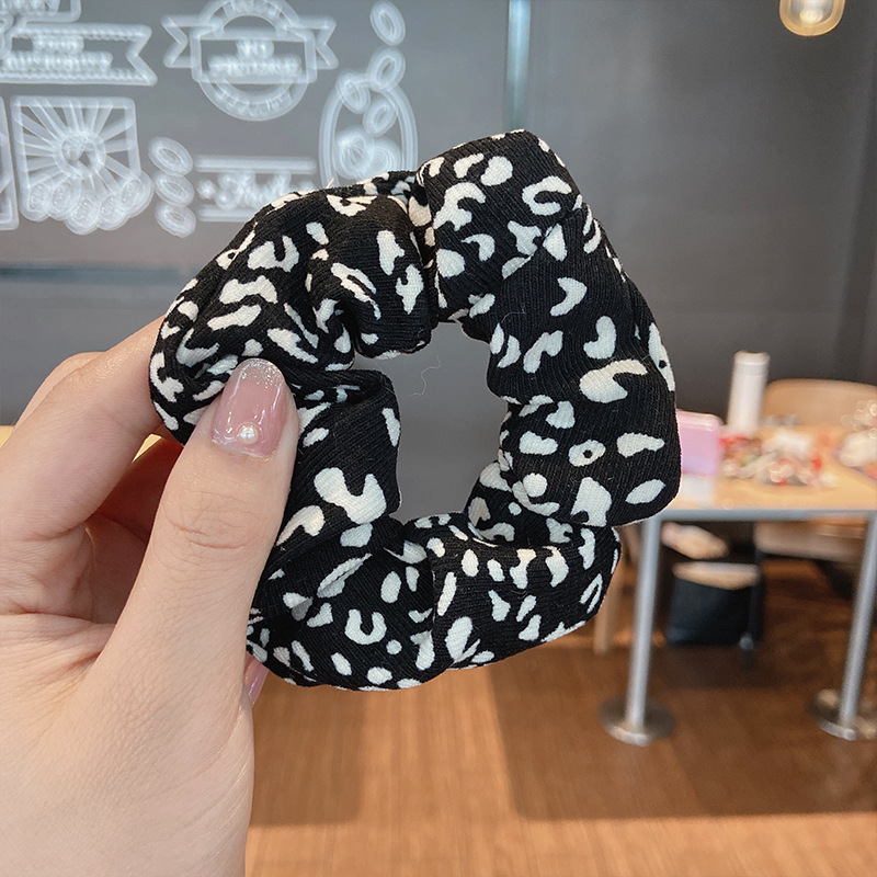 Dây buộc tóc, dây cột tóc scrunchies phong cách retro cổ điển Hàn Quốc chất liệu dạ