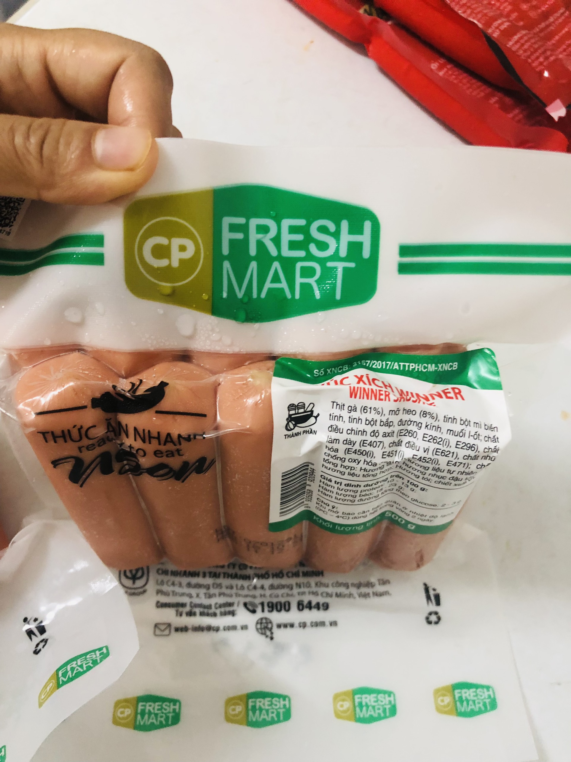 1kg  cây xúc xích đức WINNER