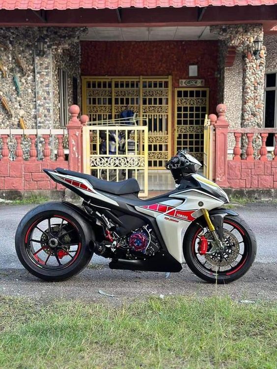 Tem exciter 155 bản kỉ niệm trắng đen đỏ