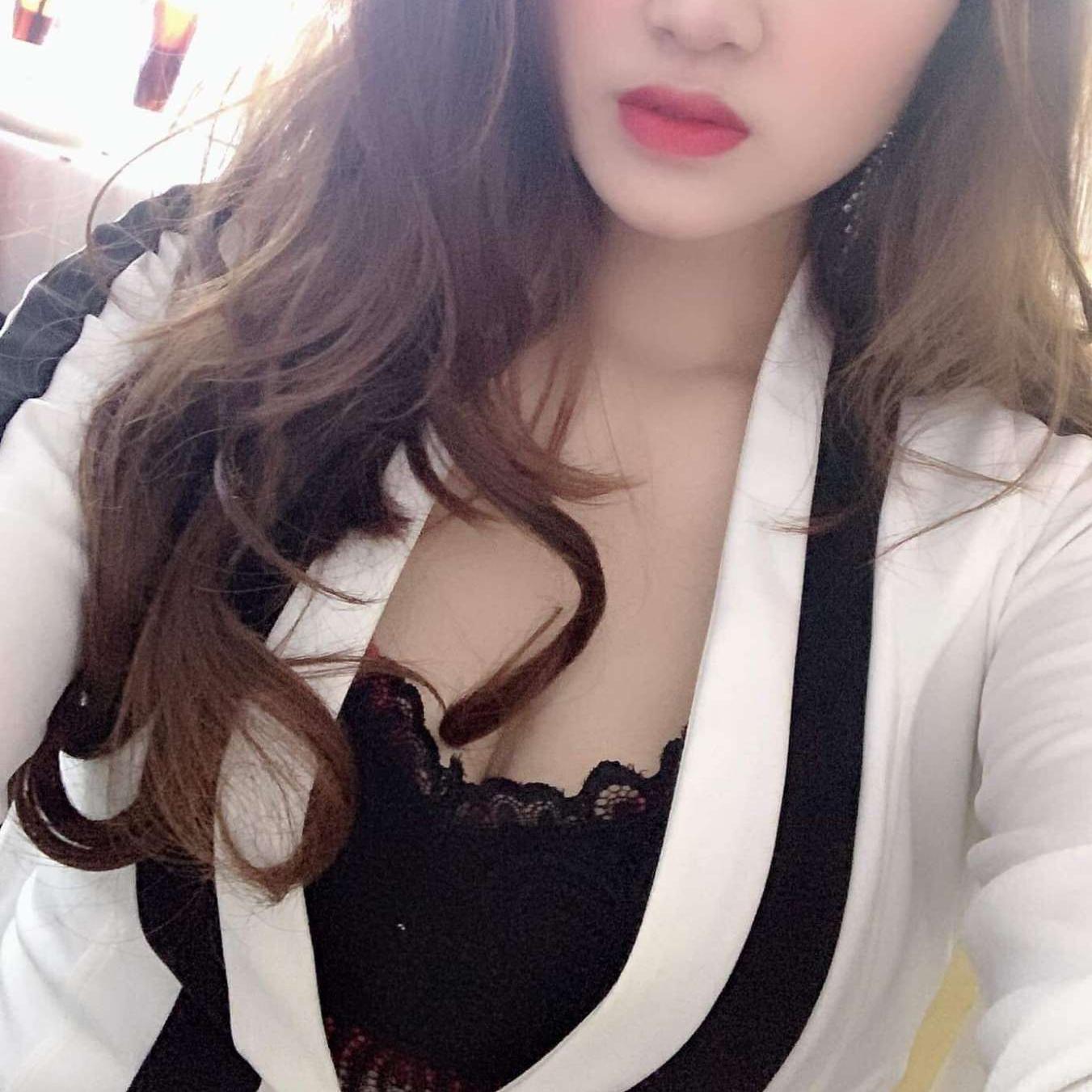 sét vest chân váy sọc đen