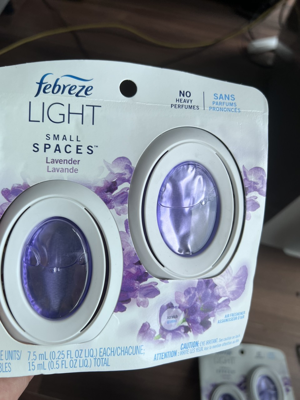 Máy tinh dầu thơm phòng Febreze