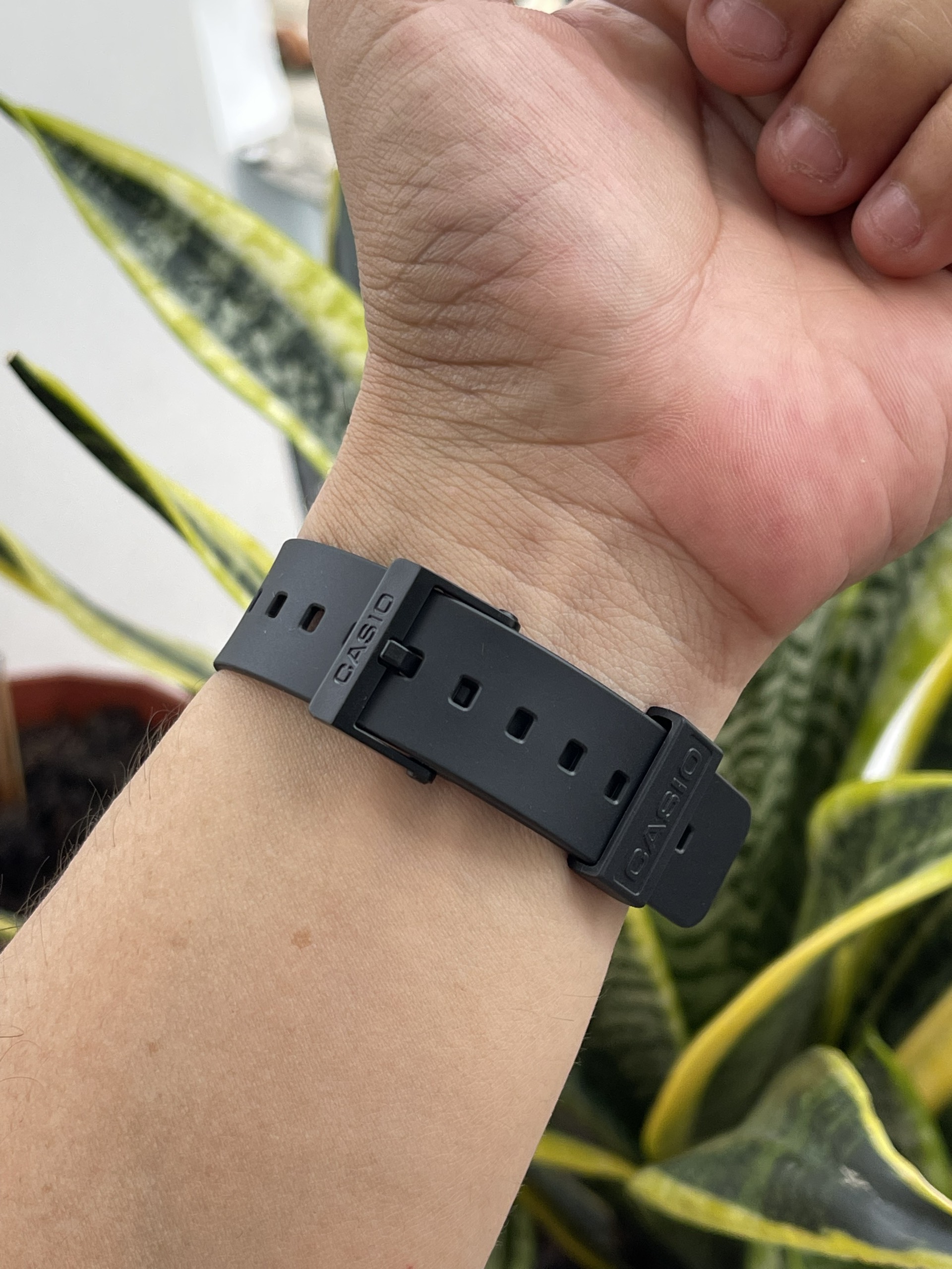 Đồng hồ nam Casio MQ-24 chạy pin hàng Si
